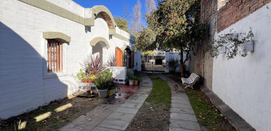 CASA + DEPARTAMENTO EN BARRIO SUR