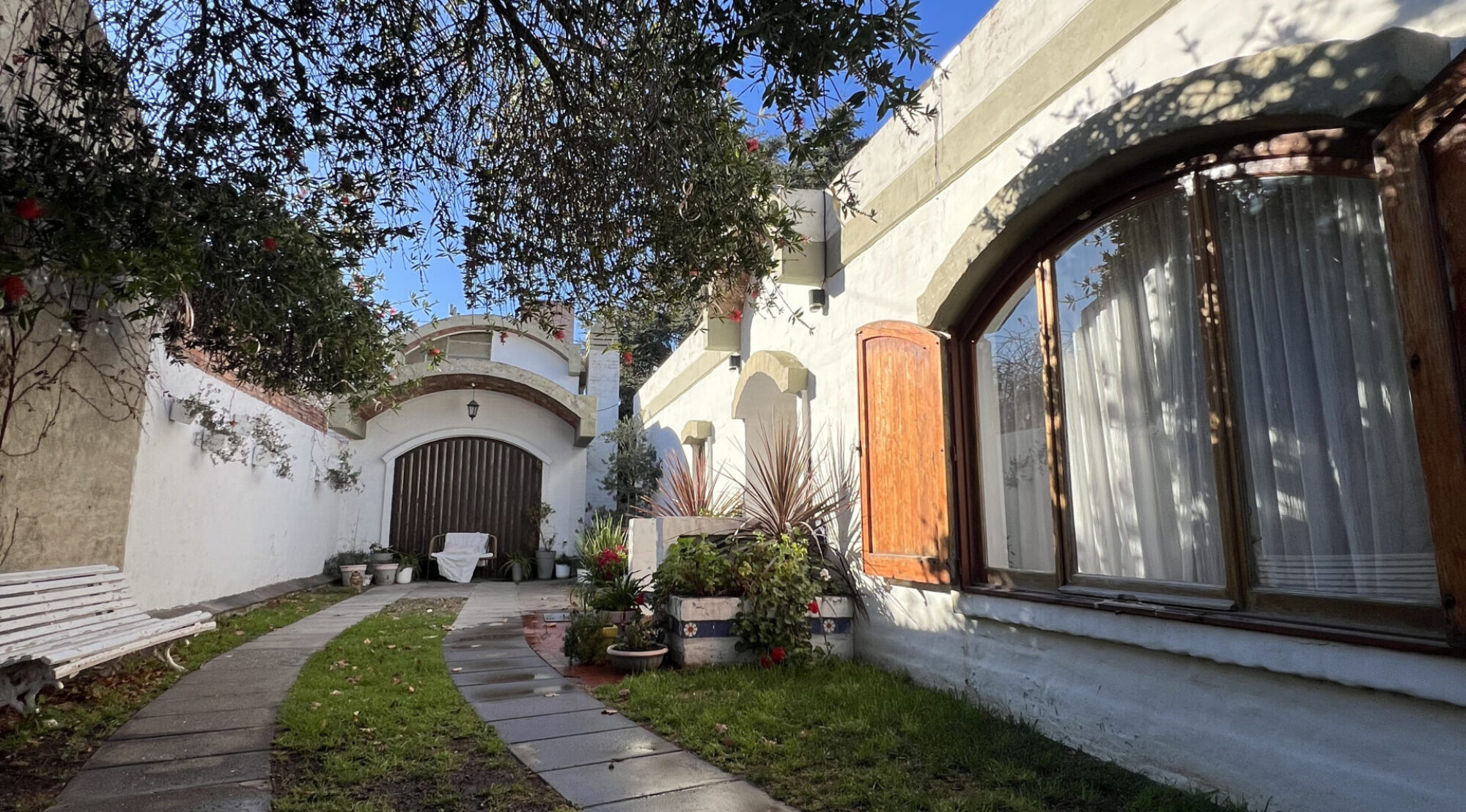 CASA + DEPARTAMENTO EN BARRIO SUR