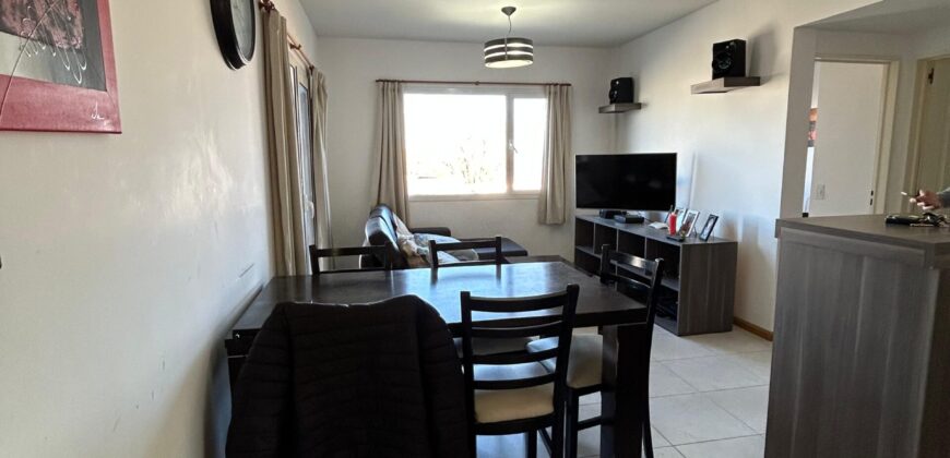 DEPARTAMENTO 2  DORM. +  COCHERA EN BARRIO SUR